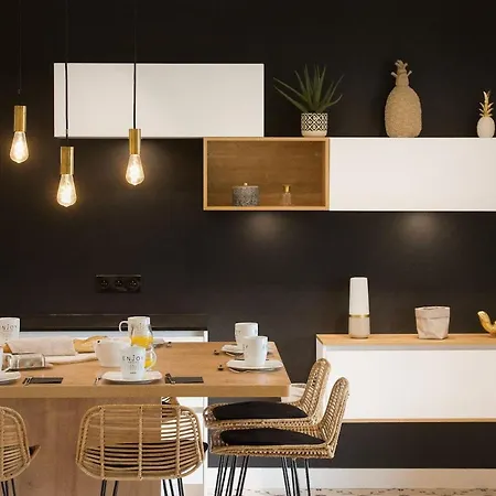 Lostan Hébergement de vacances *